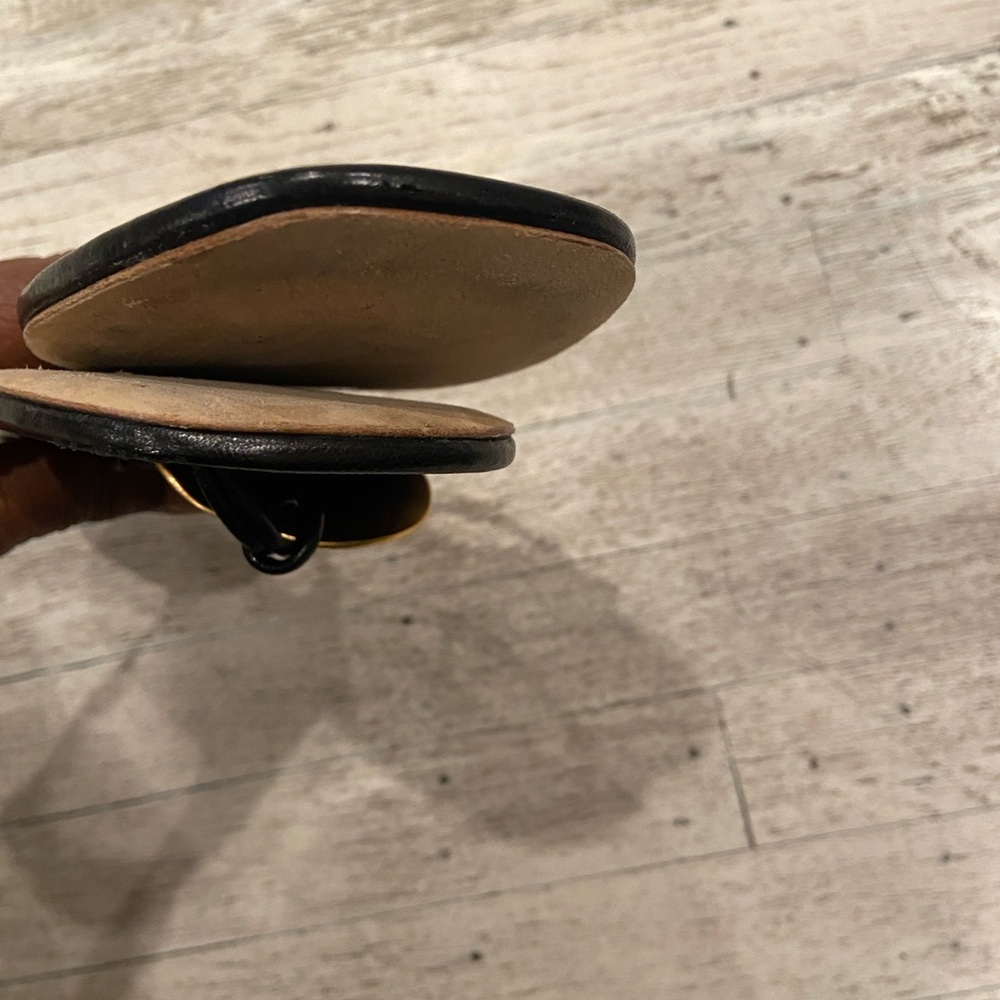 Tory Burch Patos Black goat Leather Thong Sandals with Gold Disc 10Guc - Picture 8 of 10